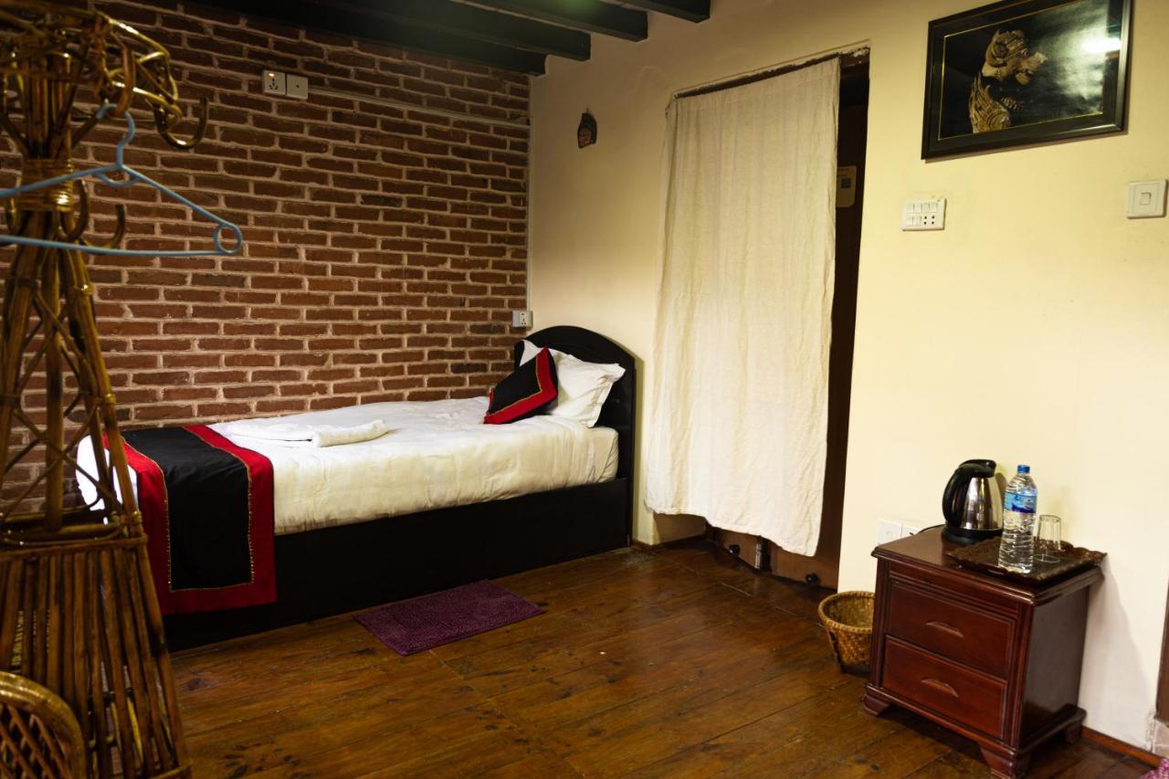 Tulaja Boutique Hotel Bhatgoan Extérieur photo