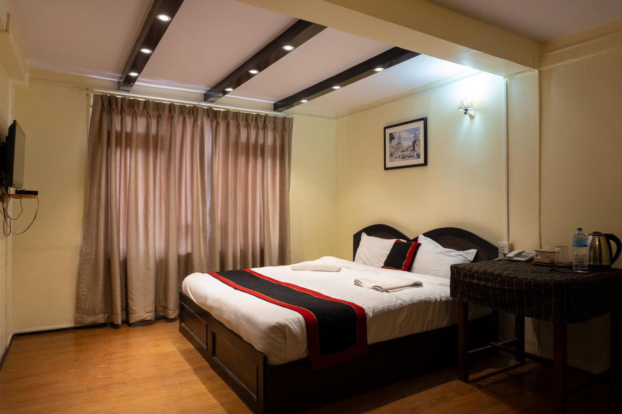 Tulaja Boutique Hotel Bhatgoan Extérieur photo