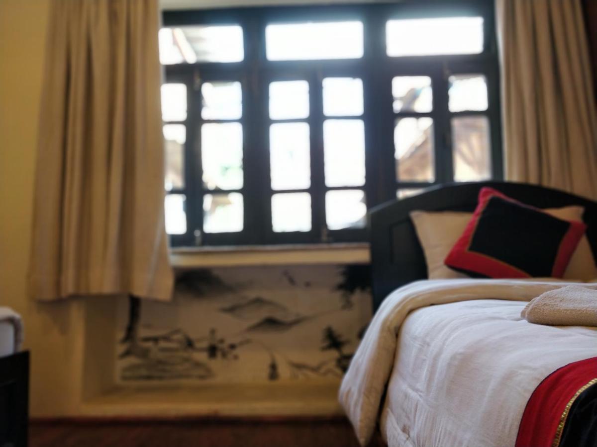 Tulaja Boutique Hotel Bhatgoan Extérieur photo