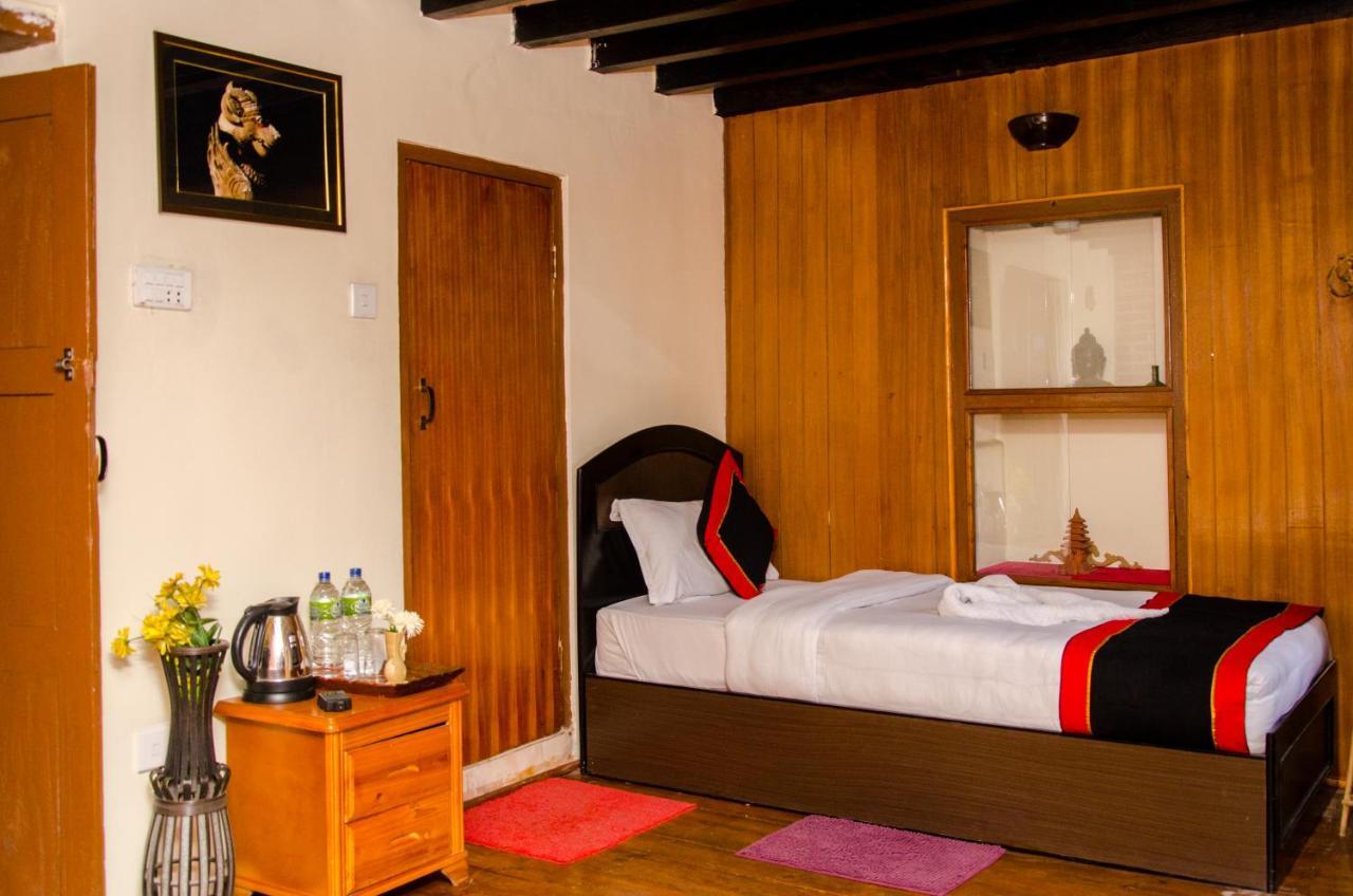 Tulaja Boutique Hotel Bhatgoan Extérieur photo